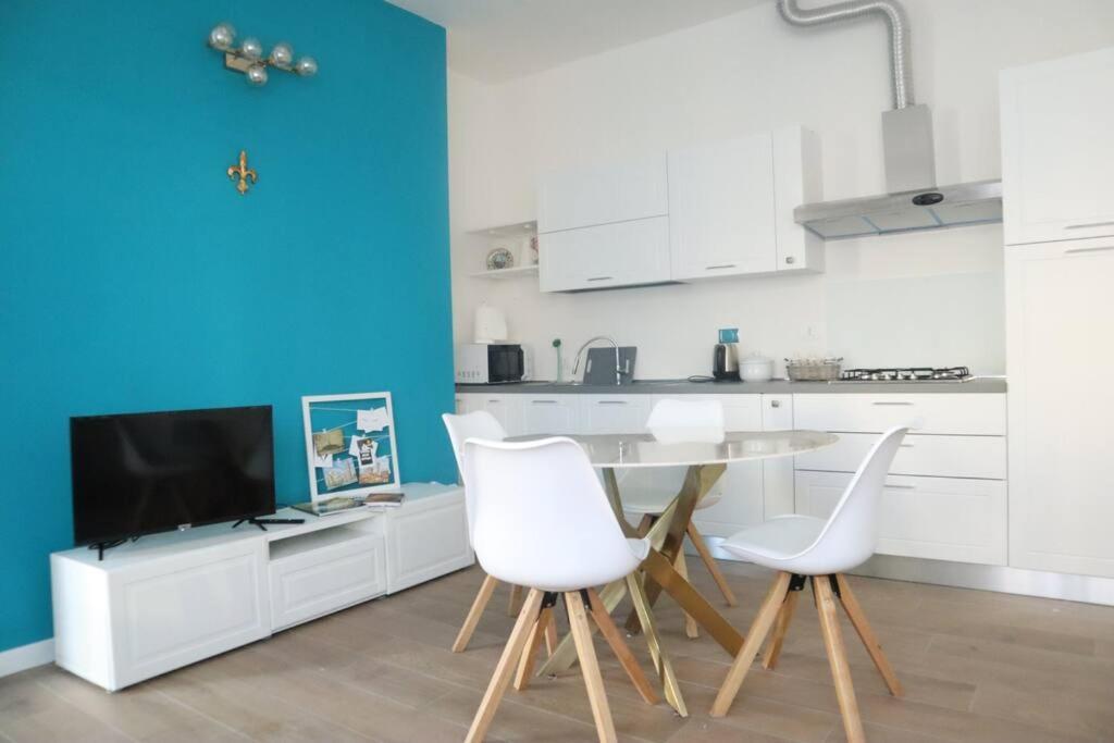 Santa Maria Novella - Golden Lily Florence, City Center Apartment Экстерьер фото