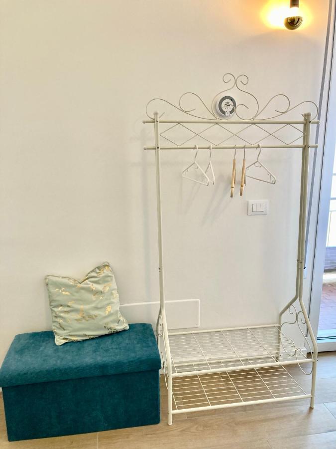 Santa Maria Novella - Golden Lily Florence, City Center Apartment Экстерьер фото